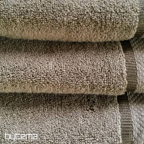 Toalla y toalla de baño MIKRO verde oscuro