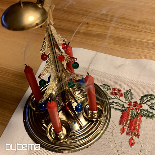 Mantel y pañuelos navideños bordados VELA