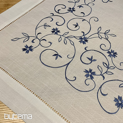Mantel y pañuelo bordado FLOR BLANCO AZUL