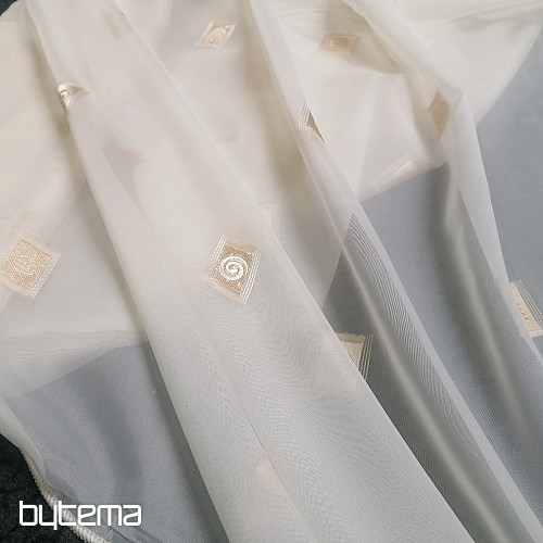 Cortina de voile crema con bordado dorado II